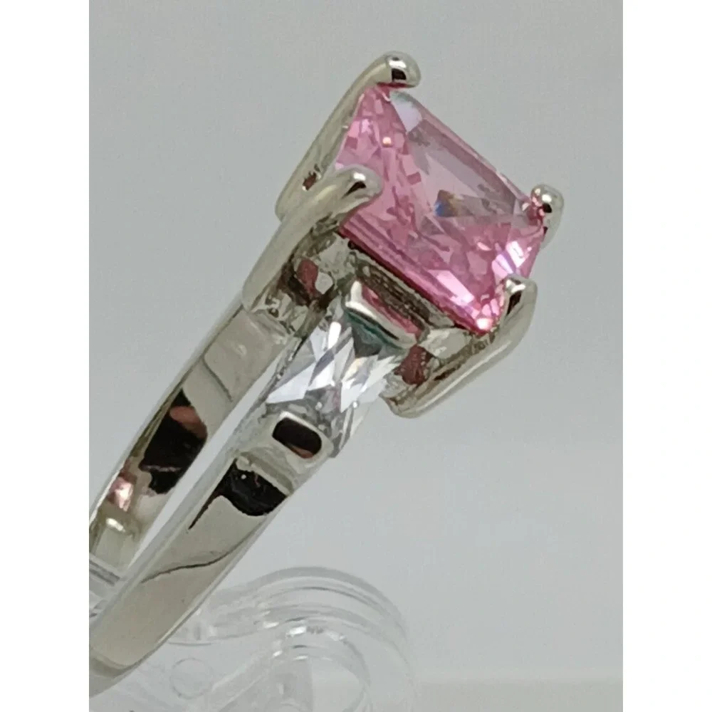 3.5 Ct Vintage 3-Stone White Gold Silver Tone Pink‎ Sim Diamond CZ Ring Size 10 - Picture 7 of 10
